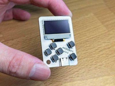 مشخصات کوچک‌ترین کنسول بازی رایانه ای جهان