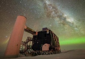 کشف اشباح نوترینو در رصدخانه «آیس‌کیوب» قطب جنوب
