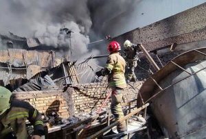 آتش‌سوزی گسترده یک کارخانه بزرگ در جنوب تهران