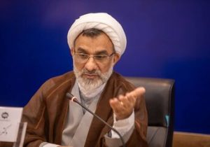 دبیر شورای عالی انقلاب فرهنگی: جای نگرانی دارد که حتی لوله‌کش‌ها مهاجرت می‌کنند