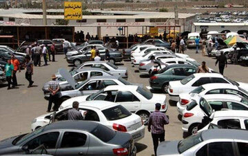 آینده قیمت خودرو در ایران: کاهش یا تثبیت؟ تحلیل عوامل کلیدی بازار