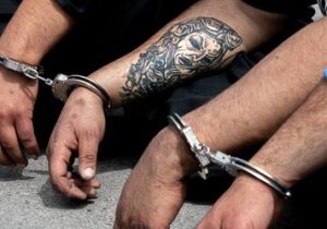 رادان: ۱۴۰۴ سال پایان فعالیت اراذل و اوباش است/ حتی فکر لاتبازی را هم از ذهنشان بیرون کنند