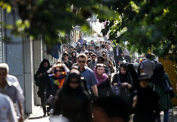 مخاطب اینفلوئنسرها از دکتر سروش در فضای مجازی بیشتر است/ حذف گفتمان رقیب؛ حاکمیت ارتباط گروه‌های مرجع را با جامعه قطع کرد