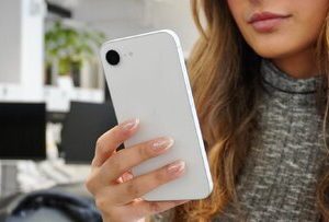 اپل با iOS ۱۹ عمر باتری آیفون را به شکل چشمگیری افزایش میدهد