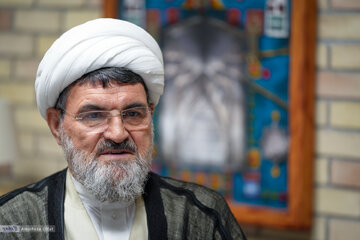 امام درباره سوبسید به میرحسین چه گفت؟/ امام به خلخالی گفت یک نفر بیشتر از موافقت شورا اضافه اعدام کنی بعدی خودت هستی/ نظام را با حرام نمی‌شود حفظ کرد