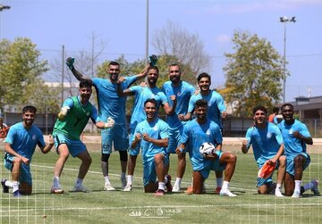 توافق استقلال با وینگر مالیایی، سبقت از پرسپولیس و تراکتور/ پیشنهاد یک میلیون دلاری آبی ها به استانداردلیژ