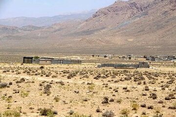 ساخت مرغداری در حریم میراث ساسانی؟