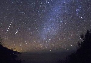 مهمترین بارش شهابی سال ۱۴۰۴ / بین ۱۰۰ تا ۱۵۰ شهاب در ساعت قابل مشاهده خواهد بود