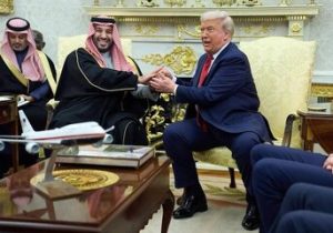 هاآرتص: اسرائیل در دوره ترامپ قادر به رقابت با نفوذ پول‌های خلیج فارس نیست