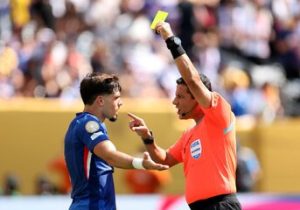 فغانی: چون دوتابعیتی هستم نمی‌توانم در ایران پست بگیرم/دوست دارم کمک کنم