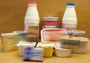 گرانی سرسامآور لبنیات، خرید مردم را صفر کرد؟/ شیرهای فروخته نشده در فروشگاهها، به کارخانهها بازگشت