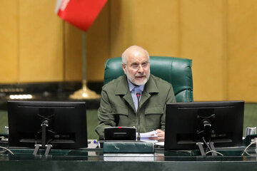 استیضاحدرمانی؛ نسخه تکراری مجلس برای بحران اقتصاد