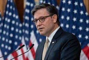 هشدار جانسون درباره استیضاح احتمالی ترامپ