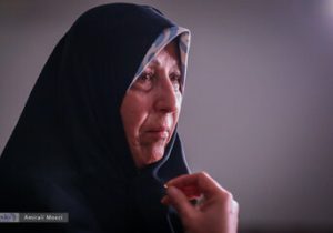 فاطمه هاشمی: بعد از فوت بابا ، خون بابا گم شده/ درباره آلودگی رادیواکتیو به ما کلک زدند/ بابا بی بی سی، من و تو و صدای آمریکا را دنبال می کردند
