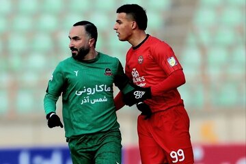 بلاتکلیفی شمس آذر از اعلام نشدن رای بازی با تراکتور