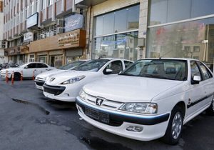 ریزش شدید قیمتها در بازار خودرو/ آخرین قیمت سمنذ، شاهین، پژو، تارا و کوییک + جدول