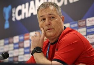 دراگان و تراکتور در نزدیکی خط پایان؛ مرد قهرمان جدا میشود