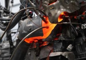 ۳۰۰ ساعت تخته‌گاز روی ردلاین! / آزمایش طاقت‌فرسای پیشرانه نیسان