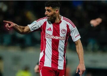 صدرنشینی المپیاکوس با گل و پاس گل طارمی