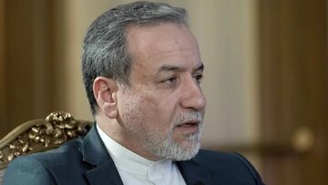 گفت‌وگوهای تلفنی عراقچی با وزرای خارجه عربستان، مصر و ترکیه در مورد مذاکرات مسقط