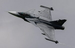 نصب سلاحی ارزان بر روی یک جنگنده گران‌قیمت!