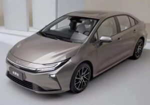 تویوتا کرولا نیوفیس در بازار ایران / عکس