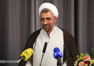 لاریجانی صبح‌ها کسی را نمی‌پذیرفت تا نطق‌های پیش از دستورش را خودش بنویسد/ ۴ ویژگی مدیریتی شهید لاریجانی به روایت رسول جعفریان