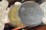 بیت‌کوین به کف قیمت رسیده است؟/ بیت‌کوین گرفتار شد