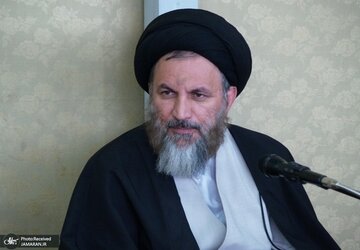 عضو خبرگان رهبری:وقتی من تخصص مسائل بینالمللی را ندارم، چرا باید حرف بزنم؟/باید مافیاها را از بین برد/دوران عبور از دستهبندیهای چپ و راست است