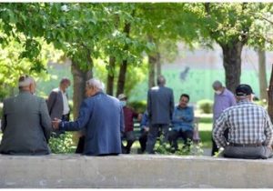 زلزله در تعیین مبلغ پرداختی به بازنشستگان؟ / باقری: راه مقابله با ناترازی تامین اجتماعی، کاهش قدرت خرید ضعیف‌ترین اقشار نیست