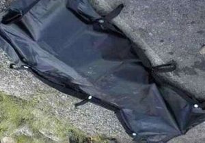 تصویر کشف جسد یک زن در کمربندی شهر / دلیل کبودی جسد