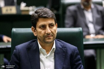 واکنش نماینده مجلس به استیضاح وزیر ارتباطات: پشتوانه کارشناسی ندارد/ افراطیگری از هر جناحی به جامعه آسیب میزند/حدودا ۳ الی ۸ همت ضرر به کشور وارد شد