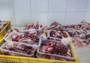 کشف ۳۳۰ کیلوگرم گوشت غیرمجاز در آبادان