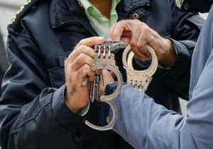 دستگیری ۲ مأمورنما که از اتباع خارجی اخاذی می‌کردند