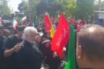 عکسی از سعید جلیلی پس از اقامه نماز بر پیکر رهبر شهید