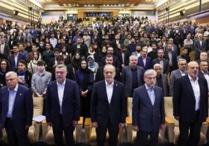 پزشکیان در مراسم آغاز سال تحصیلی دانشگاه‌ها/ رئیس جمهور به کدام دانشگاه رفت؟+ تصاویر